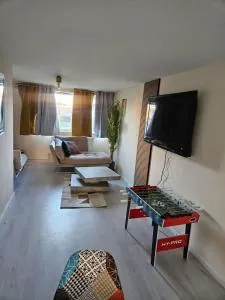 Modern Cozy central beautiful and Stylish 2 bed house with Smart TV Sleeps up to 6 - 沃德斯登