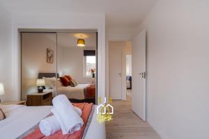 Merkland Stay - SJA Stays - Modern 2 Bed Apartment