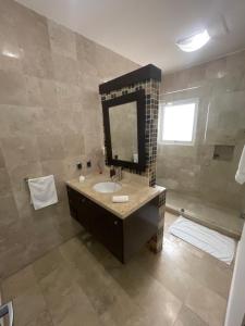 Spacious apartment 1 block from the beach