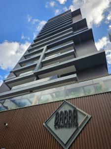 Cozy Studio w Balcony & Pool in Carnivals Heart - SSA009