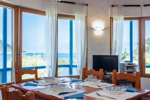 Karavos Apartments and Villa Skopelos Greece