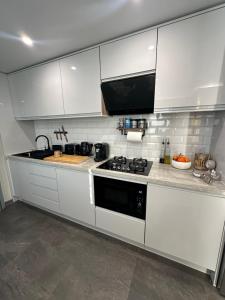 Deluxe Studio with Sauna and Jacuzzi - Adults only