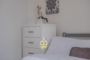 Portland Pad - SJA Stays - Modern 2 Bed Apartment