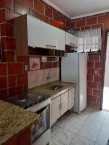 APARTAMENTO a 3 minutos a pé da praia PRAINHA - CARAGUATATUBA