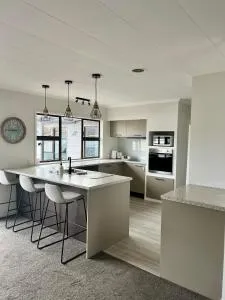 Family Home ready for you - 里士满