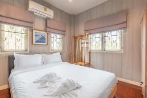 R3市区近海热带园林风格800m到海边的大泳池别墅