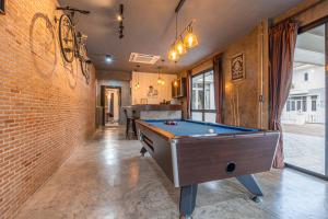 R3市区近海热带园林风格800m到海边的大泳池别墅