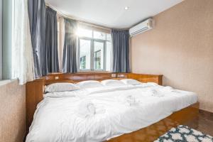 R3市区近海热带园林风格800m到海边的大泳池别墅