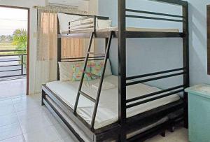 RedDoorz @ Mary Land Transient Alaminos Pangasinan