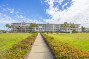 Grand Caribbean West Unit 103W By Pkrm