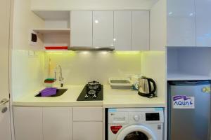 Best and Comfy Studio Tokyo Riverside PIK 2 Apartment By Travelio