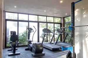 Modern Apt Tulum with 2 BDR Gym & Pool