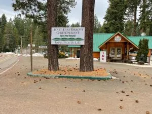 Hyatt Lake Resort - Hornbrook