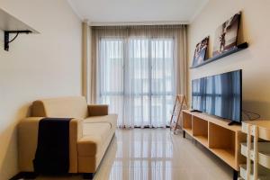 Modern Look and Comfy 1BR Asatti Apartment By Travelio