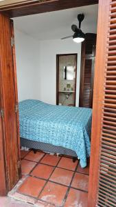 Linda casa a poucos passos do mar