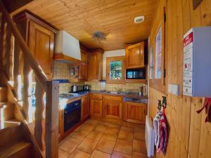 Appartement chalet à Morillon, 3 chambres, parking, proche centre - FR-1-624-174