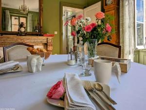 B&B / Chambres d'hotes Charmant logement a Saulx - FR-1-583-235 : photos des chambres