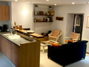 Maisons de vacances Charmante maison familiale a Groix, 3 chambres - FR-1-813-5 : photos des chambres