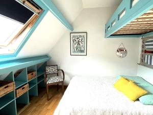 Maisons de vacances Maison familiale proche plage Groix, jardin et garage - FR-1-813-6 : photos des chambres