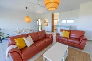 31 at Home - Absolute Beachfront - Amity Point