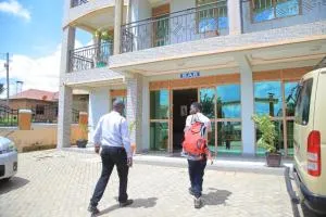 Muju Hotel - Malamagambo