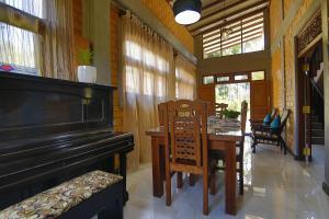 Cinnamon River Eco Villa - Holiday Rooms