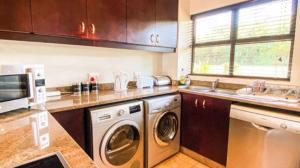 Spacious Umhlanga apartment