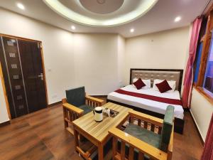 Royal cedar Retreat