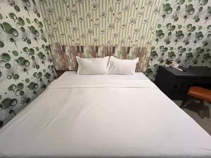 Louise Hotel
