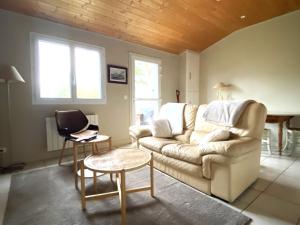 Appartements Charmant T2 RDC avec jardin privatif a 500m de Loctudy - FR-1-813-1 : photos des chambres