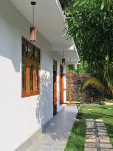 Lakshan House - 米迪加马东