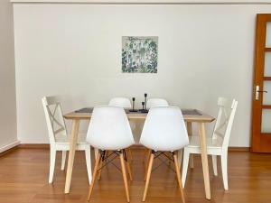 Spacious & City Center 3 Bedroom Flat - No2