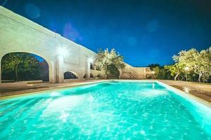 Nella Apartment With Pool - Happy Rentals