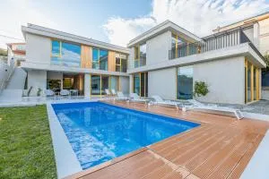 Villa Tabori Hill - Modern 7BR Villa near Old Tbilisi - Bolnisi