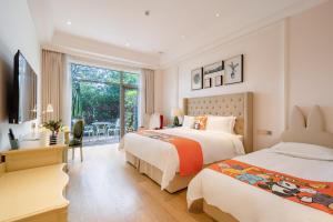 NARADA Resort Shanghai Hotel Disney Store