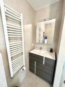 Appartements Spacieux T4 neuf de standing Plein bourg : photos des chambres