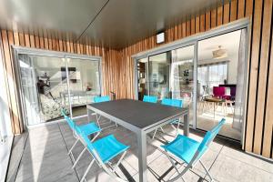 Appartements Spacieux T4 neuf de standing Plein bourg : photos des chambres