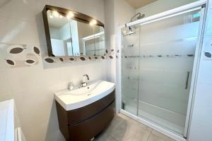 Maisons de vacances Maison Hyper Cocooning Proche des plages : photos des chambres