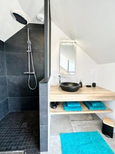 Maisons de vacances Luxury ! Contemporaine neuve Vue imprenable 180 : photos des chambres