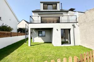 Maisons de vacances Luxury ! Contemporaine neuve Vue imprenable 180 : photos des chambres