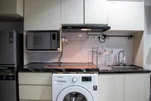 Scenic and Comfortable Studio at West Vista Apartment By Travelio