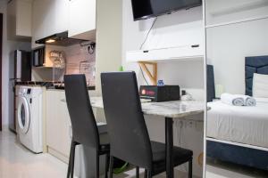 Scenic and Comfortable Studio at West Vista Apartment By Travelio