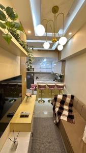 K&L suites