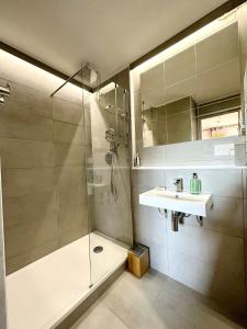 Appartements T2 refait a neuf A 2 pas du bourg et des plages : photos des chambres