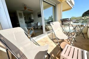 Appartements T2 refait a neuf A 2 pas du bourg et des plages : photos des chambres