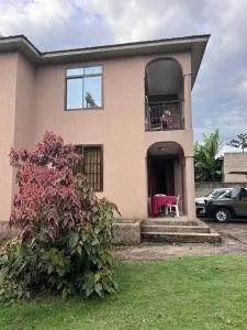 Beyond explorer homes - 育空河