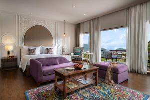 Taj Dal View Srinagar