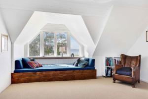 Summerhouse With Both Island Charm And Sea View