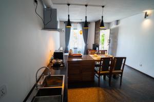 Apartment Green Amazon