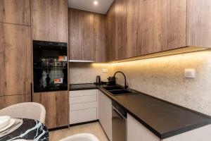 Allure Mitropoleos by G&O